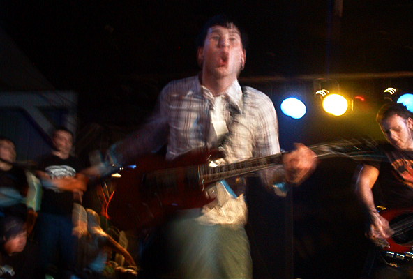 guitarblurwow.jpg